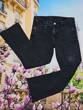 RtA Distressed Black Raw Hem Jeans Size 23‎